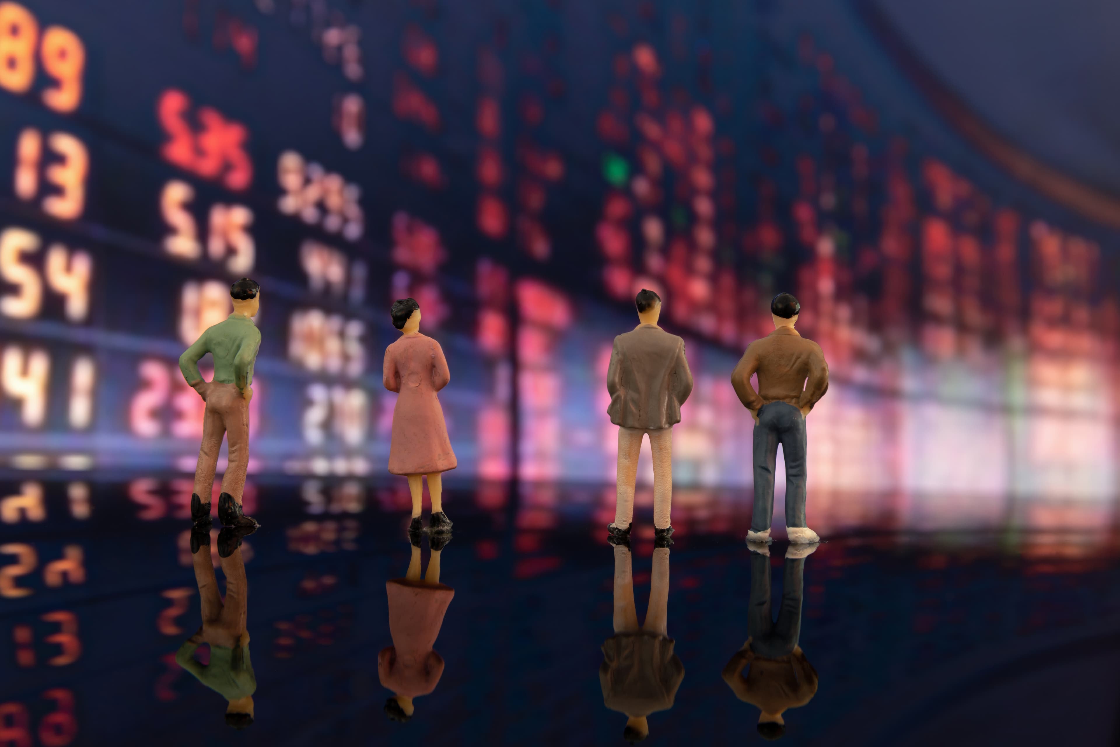 Trading vs Investing: Which Strategy Fits Your Market Approach?